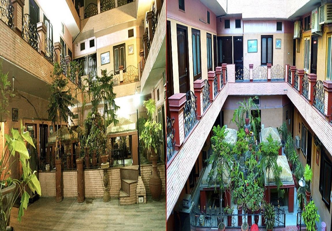 Shiraz Continental Hotel 3*